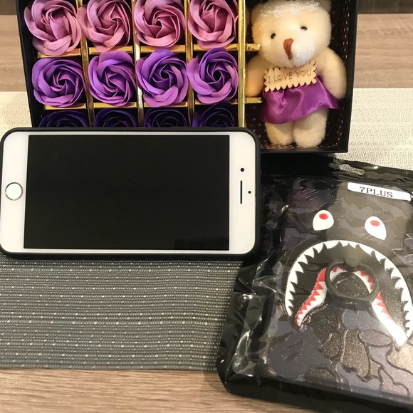 Iphone X/Xs Shark Case with Ring - Picture 4 of 4